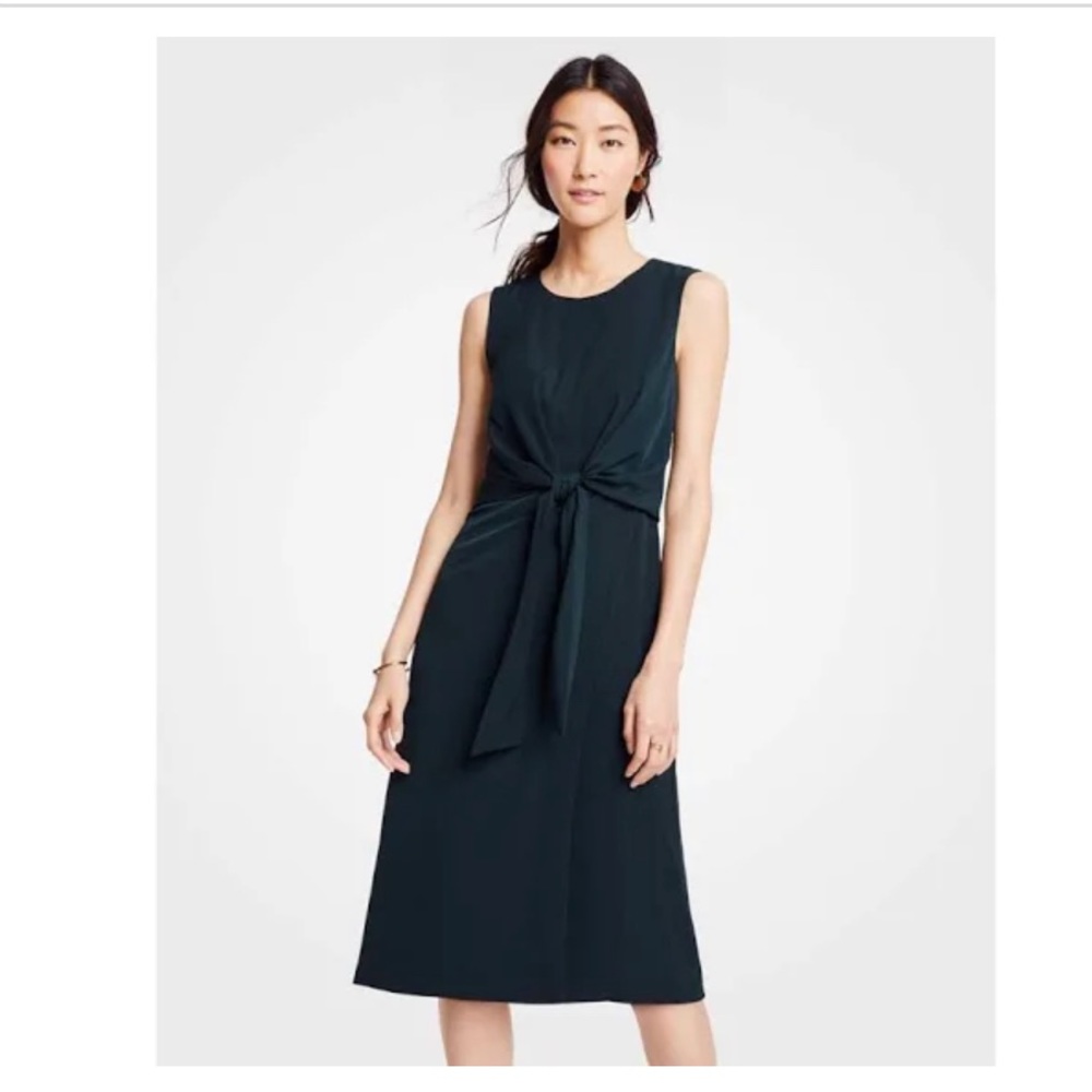 Ann Taylor Green Sleeveless Tie Front Midi Dress